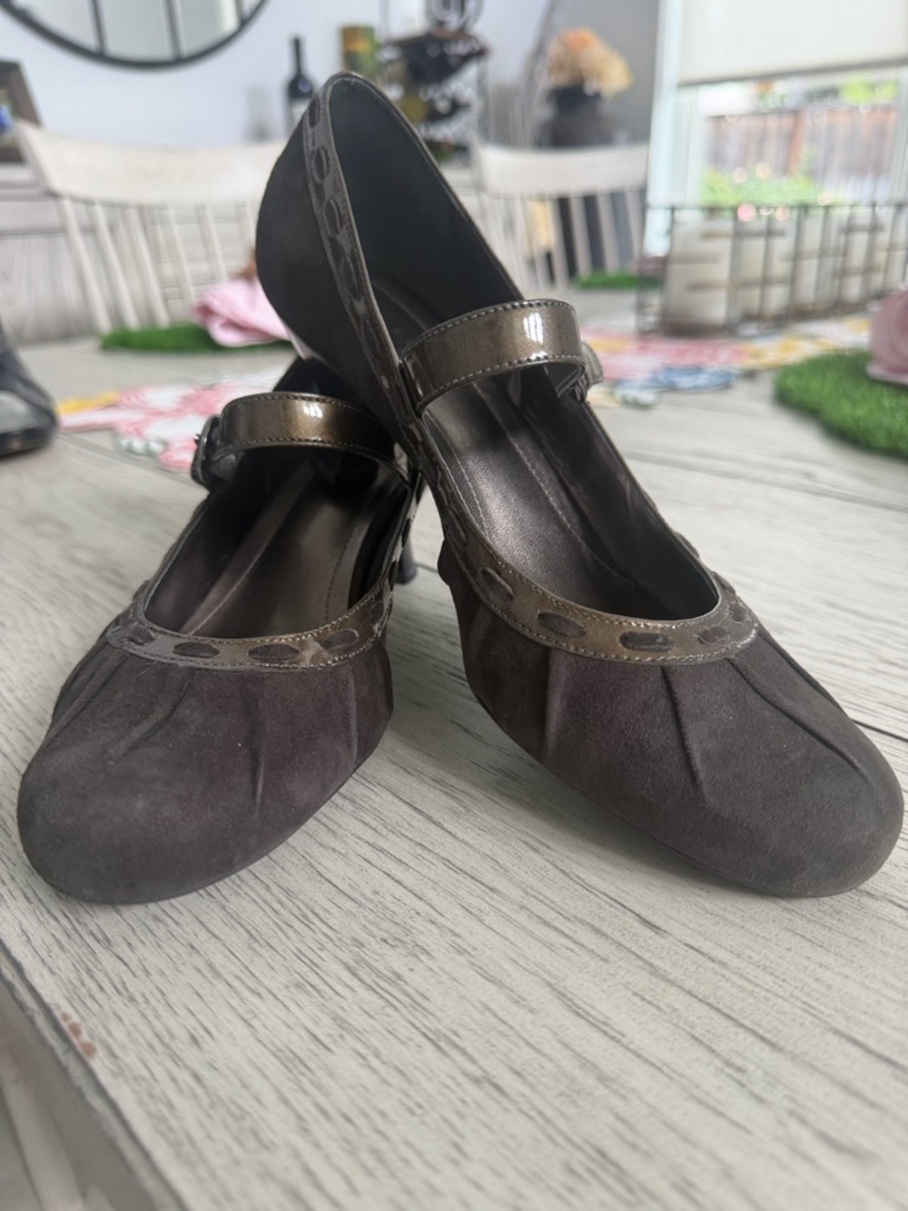 Franco Sarto Grey Suede Mary Jane Low Block Kitten Heels Pumps 7.5 M EUC